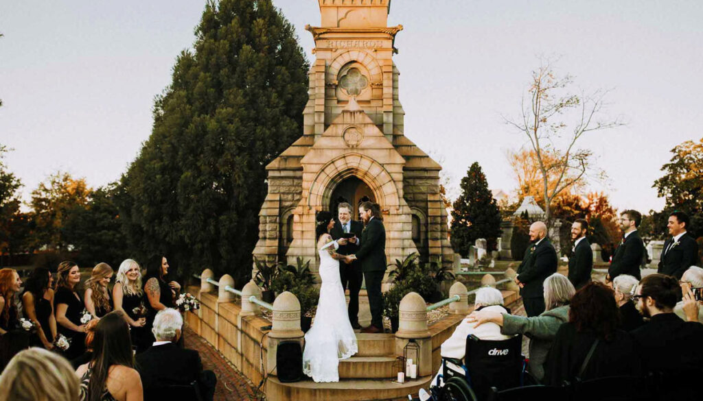 Oakland Cemetery Wedding Venue